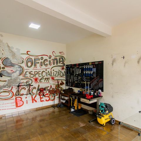 Casa à venda com 147m², 2 quartos e 1 vaga Casa à venda com 147m², 2 quartos e 1 vagaGaragem