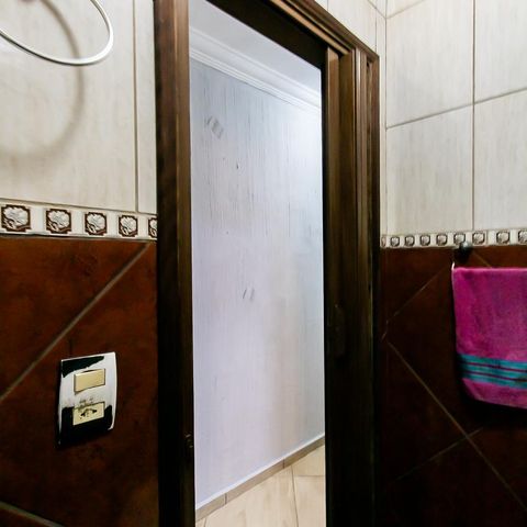 Casa à venda com 147m², 2 quartos e 1 vaga Casa à venda com 147m², 2 quartos e 1 vagaBanheiro Social