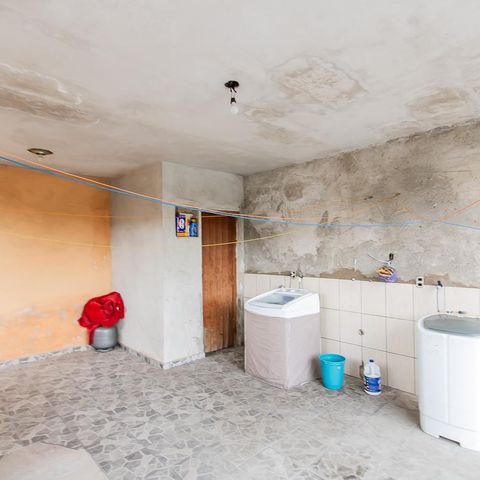 Casa à venda com 147m², 2 quartos e 1 vaga Casa à venda com 147m², 2 quartos e 1 vagaÁrea de Serviço
