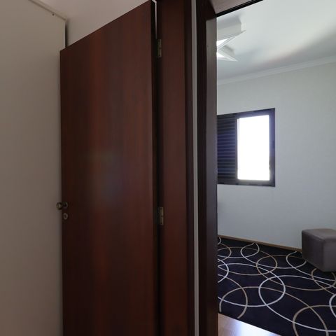 Casa à venda com 209m², 3 quartos e 7 vagasCorredor piso superior