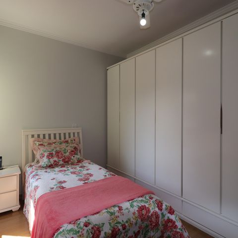 Casa à venda com 209m², 3 quartos e 7 vagasSuíte 2