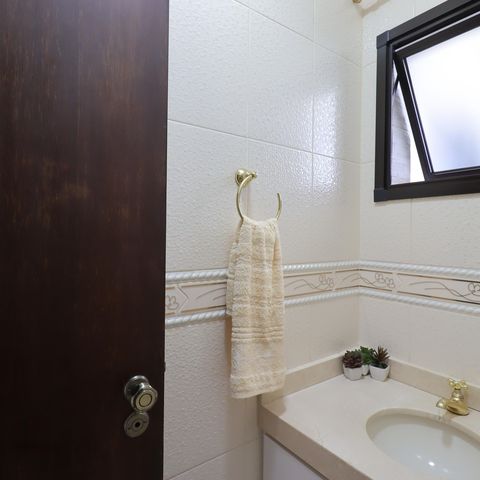 Casa à venda com 209m², 3 quartos e 7 vagasLavabo