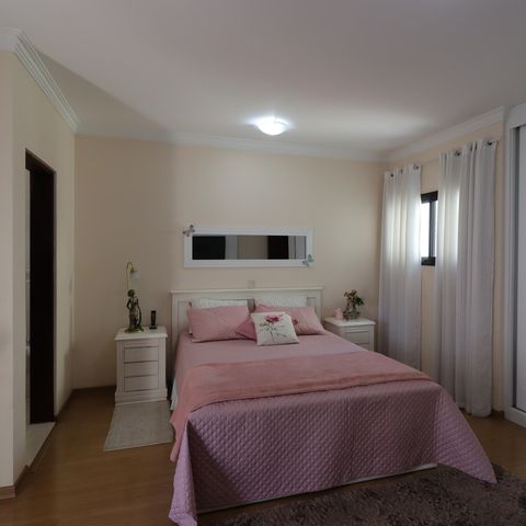 Casa à venda com 209m², 3 quartos e 7 vagasSuíte 3