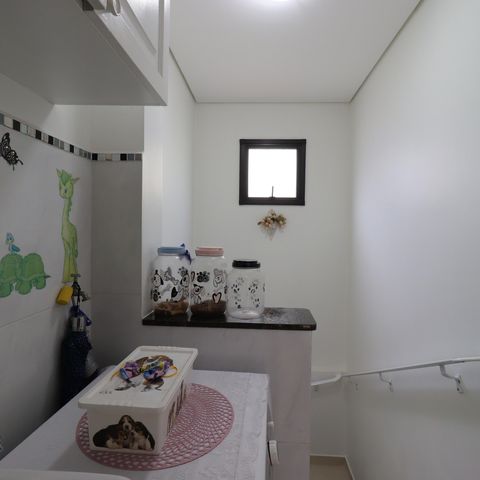 Casa à venda com 209m², 3 quartos e 7 vagasÁrea de Serviço