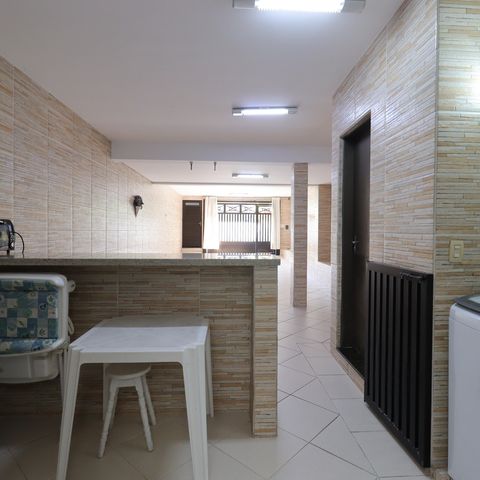 Casa à venda com 209m², 3 quartos e 7 vagasÁrea de Serviço