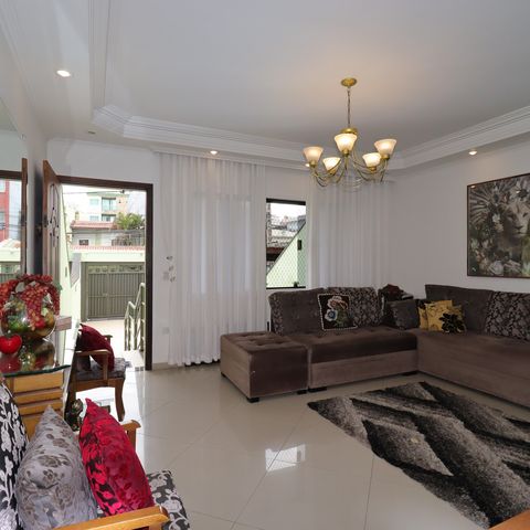 Casa à venda com 209m², 3 quartos e 7 vagasSala