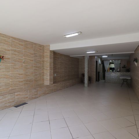 Casa à venda com 209m², 3 quartos e 7 vagasGaragem
