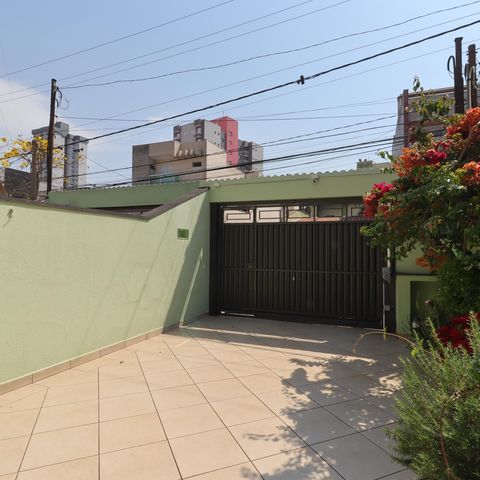 Casa à venda com 209m², 3 quartos e 7 vagasQuintal