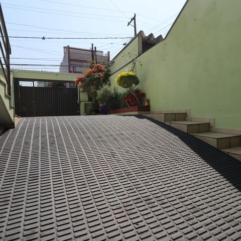 Casa à venda com 209m², 3 quartos e 7 vagasRampa da Garagem