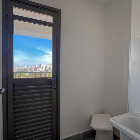 Apartamento à venda com 40m², 2 quartos e sem vaga Apartamento à venda com 40m², 2 quartos e sem vagaCozinha e área de serviço