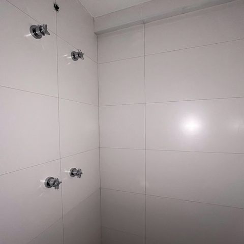 Apartamento à venda com 40m², 2 quartos e sem vaga Apartamento à venda com 40m², 2 quartos e sem vagaBanheiro