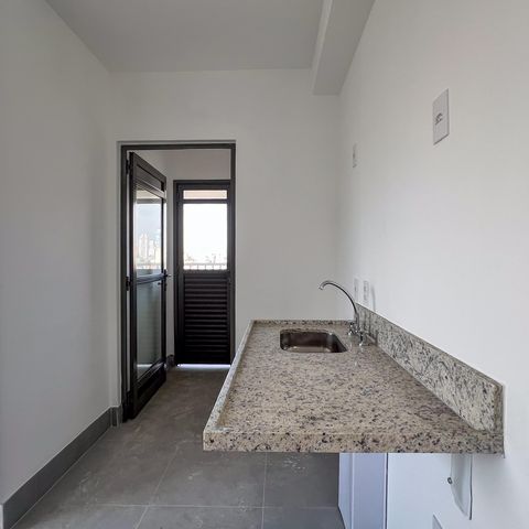 Apartamento à venda com 40m², 2 quartos e sem vaga Apartamento à venda com 40m², 2 quartos e sem vagaCozinha e área de serviço