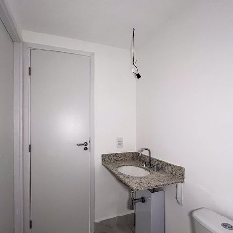 Apartamento à venda com 40m², 2 quartos e sem vaga Apartamento à venda com 40m², 2 quartos e sem vagaBanheiro