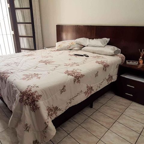 Casa à venda com 260m², 5 quartos e 2 vagas Casa à venda com 260m², 5 quartos e 2 vagasSuíte 1
