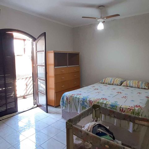 Casa à venda com 260m², 5 quartos e 2 vagas Casa à venda com 260m², 5 quartos e 2 vagasQuarto 2
