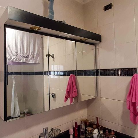 Casa à venda com 260m², 5 quartos e 2 vagas Casa à venda com 260m², 5 quartos e 2 vagasBanheiro da Suíte 1