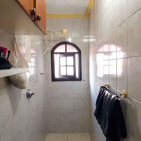 Casa à venda com 260m², 5 quartos e 2 vagas Casa à venda com 260m², 5 quartos e 2 vagasBanheiro do Home Office
