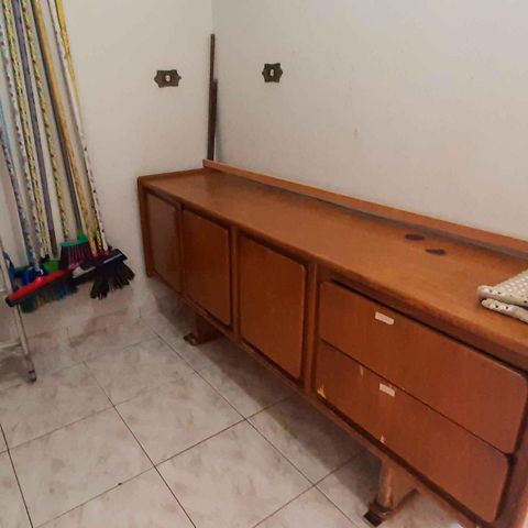 Casa à venda com 260m², 5 quartos e 2 vagas Casa à venda com 260m², 5 quartos e 2 vagasEdícula