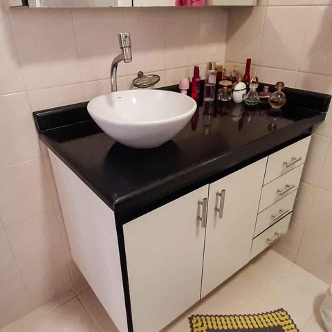 Casa à venda com 260m², 5 quartos e 2 vagas Casa à venda com 260m², 5 quartos e 2 vagasBanheiro da Suíte 1