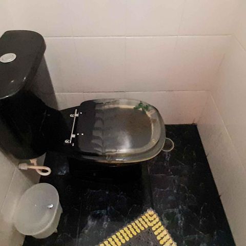 Casa à venda com 260m², 5 quartos e 2 vagas Casa à venda com 260m², 5 quartos e 2 vagasBanheiro 2
