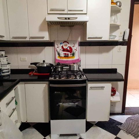 Casa à venda com 260m², 5 quartos e 2 vagas Casa à venda com 260m², 5 quartos e 2 vagasCozinha