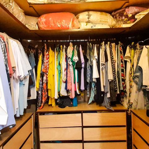Casa à venda com 260m², 5 quartos e 2 vagas Casa à venda com 260m², 5 quartos e 2 vagasCloset da Suíte 1