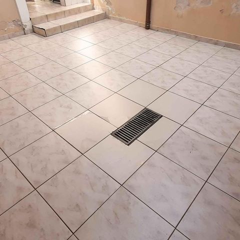 Casa à venda com 260m², 5 quartos e 2 vagas Casa à venda com 260m², 5 quartos e 2 vagasQuintal