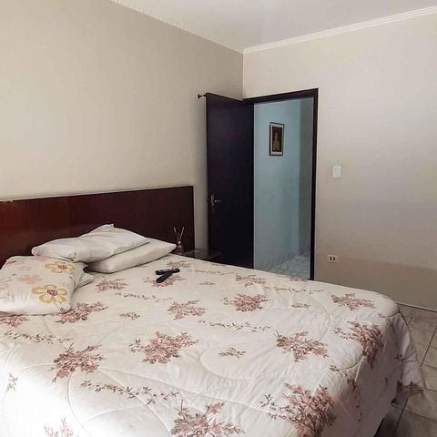 Casa à venda com 260m², 5 quartos e 2 vagas Casa à venda com 260m², 5 quartos e 2 vagasSuíte 1