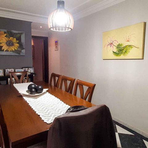 Casa à venda com 260m², 5 quartos e 2 vagas Casa à venda com 260m², 5 quartos e 2 vagasCopa