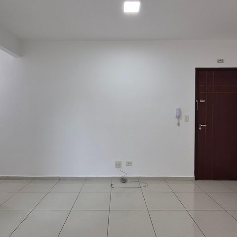 Apartamento à venda com 49m², 2 quartos e 1 vaga Apartamento à venda com 49m², 2 quartos e 1 vagaSala