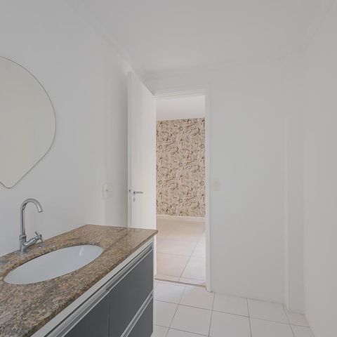 Apartamento para alugar com 157m², 3 quartos e sem vagaBanheiro da Suíte