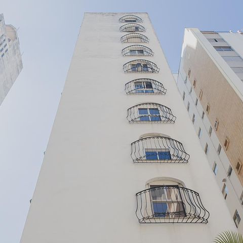 Apartamento para alugar com 157m², 3 quartos e sem vagaFachada