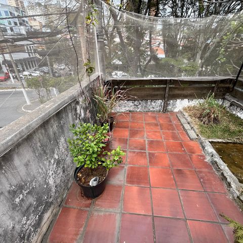 Casa à venda com 147m², 3 quartos e 6 vagasÁrea comum