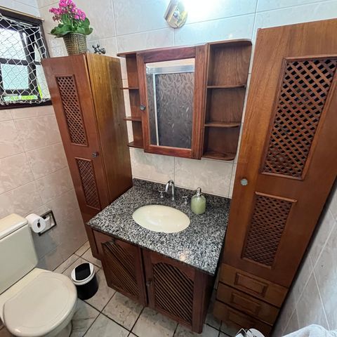Casa à venda com 147m², 3 quartos e 6 vagasBanheiro