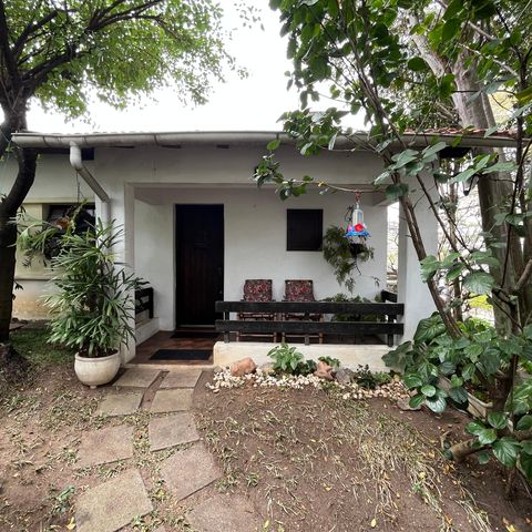 Casa à venda com 147m², 3 quartos e 6 vagasÁrea comum