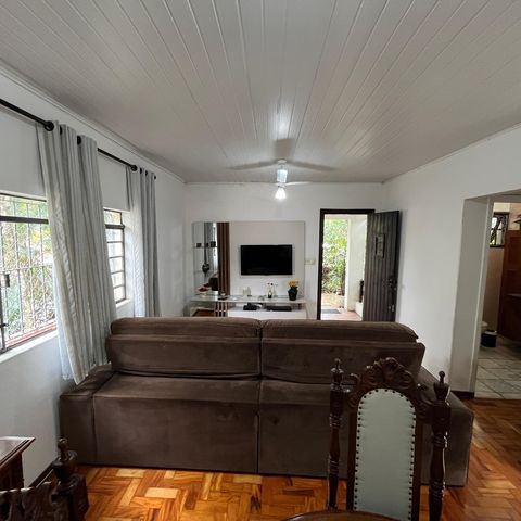 Casa à venda com 147m², 3 quartos e 6 vagasSala