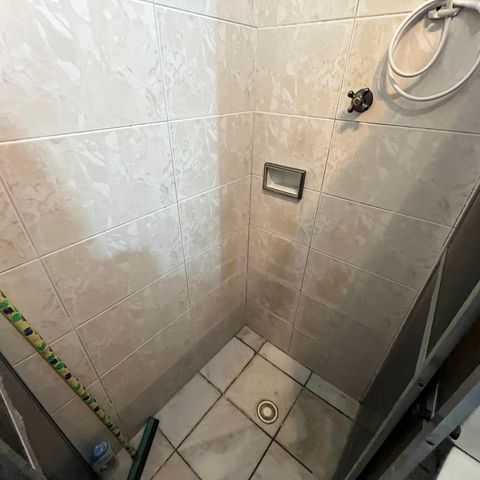 Casa à venda com 147m², 3 quartos e 6 vagasBanheiro