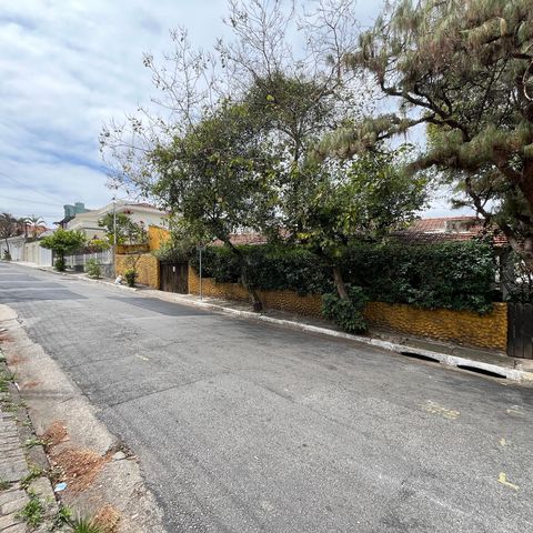 Casa à venda com 147m², 3 quartos e 6 vagasFachada