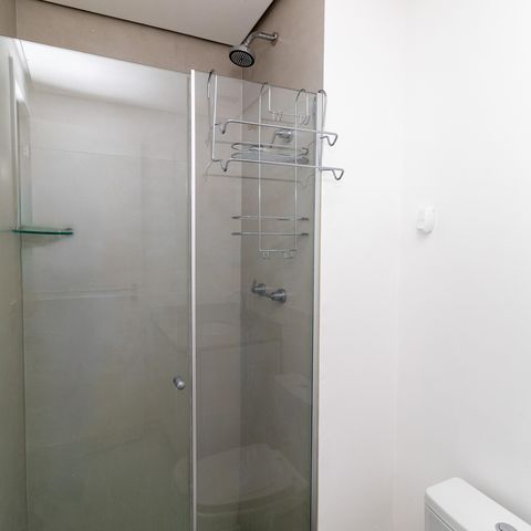 Apartamento à venda com 51m², 1 quarto e 1 vaga Apartamento à venda com 51m², 1 quarto e 1 vagaBanheiro da Suíte
