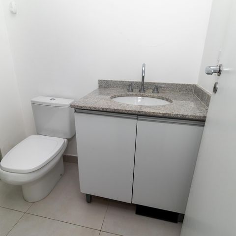 Apartamento à venda com 51m², 1 quarto e 1 vaga Apartamento à venda com 51m², 1 quarto e 1 vagaBanheiro da Suíte