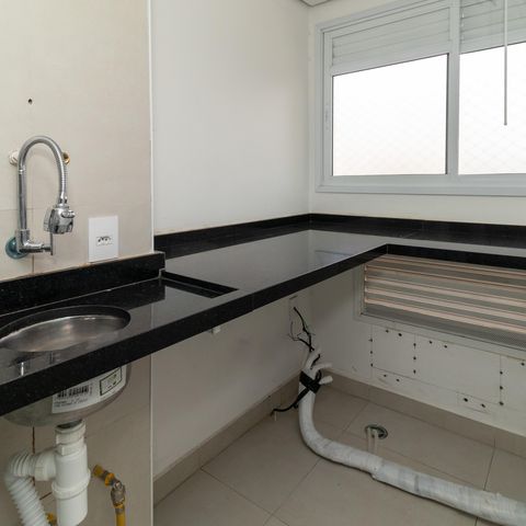 Apartamento à venda com 51m², 1 quarto e 1 vaga Apartamento à venda com 51m², 1 quarto e 1 vagaÁrea de Serviço