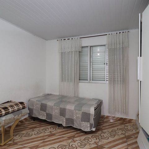 Casa à venda com 100m², 2 quartos e 1 vagaCasa 1 - Quarto