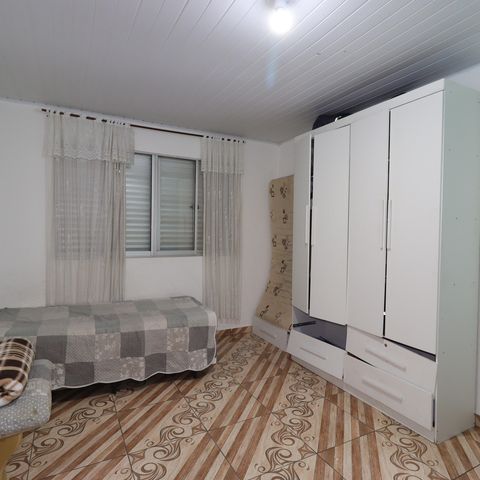 Casa à venda com 100m², 2 quartos e 1 vagaCasa 1 - Quarto