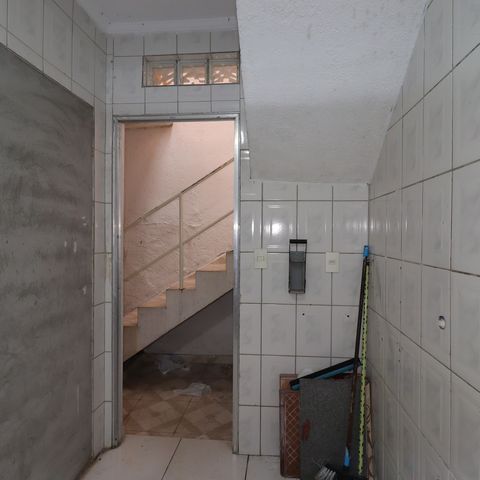 Casa à venda com 100m², 2 quartos e 1 vagaCasa 1 - Área de Serviço