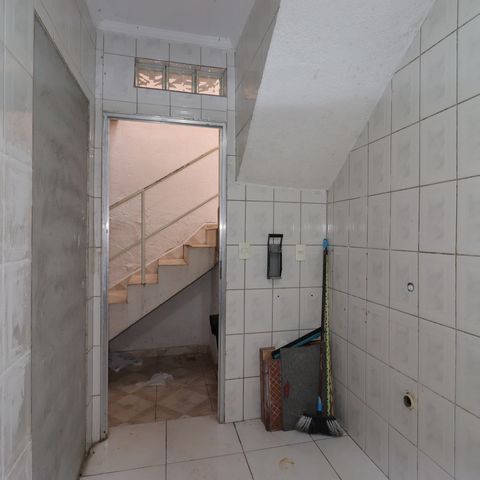 Casa à venda com 100m², 2 quartos e 1 vagaCasa 1 - Área de Serviço