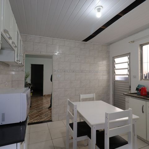 Casa à venda com 100m², 2 quartos e 1 vagaCasa 1 - Cozinha