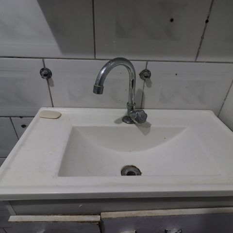 Casa à venda com 100m², 2 quartos e 1 vagaCasa 1 - Banheiro Social