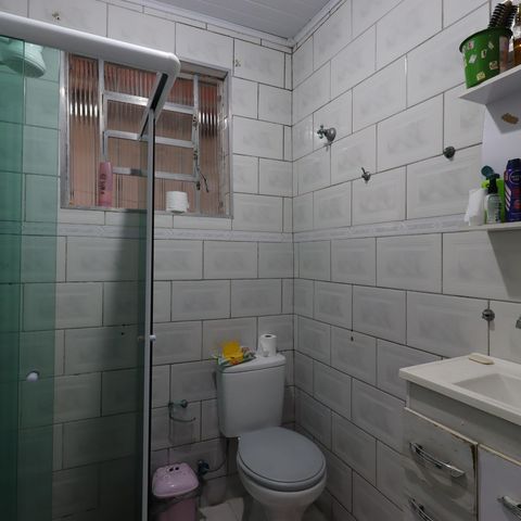 Casa à venda com 100m², 2 quartos e 1 vagaCasa 1 - Banheiro Social