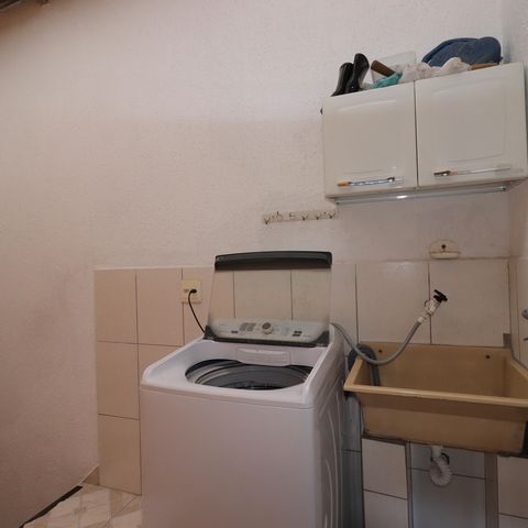 Casa à venda com 100m², 2 quartos e 1 vagaCasa 2 - Área de Serviço