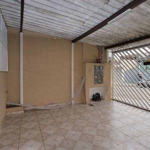 Casa à venda com 100m², 2 quartos e 1 vagaGaragem